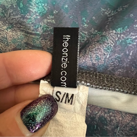 Onzie cropped hot yoga pants - Picture 7 of 7